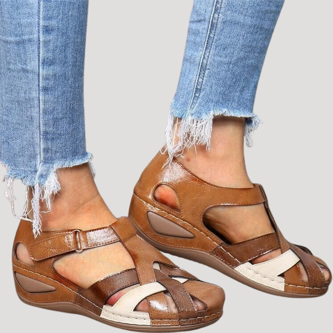 Isla | Women's Closed-Toe Walking Sandals